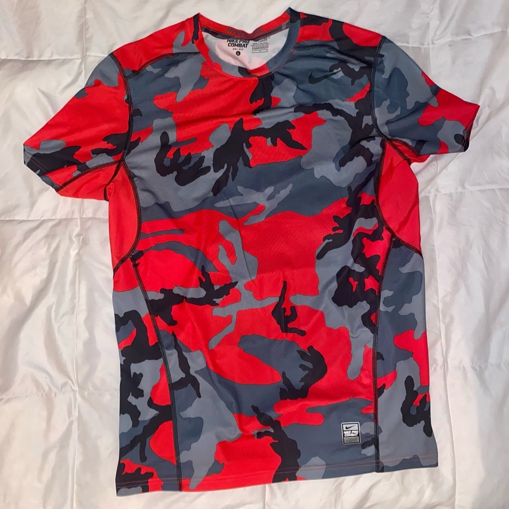 Nike pro red camo